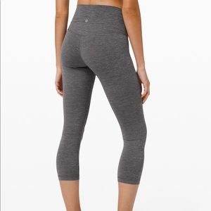 NWOT Lululemon Align Crop Legging